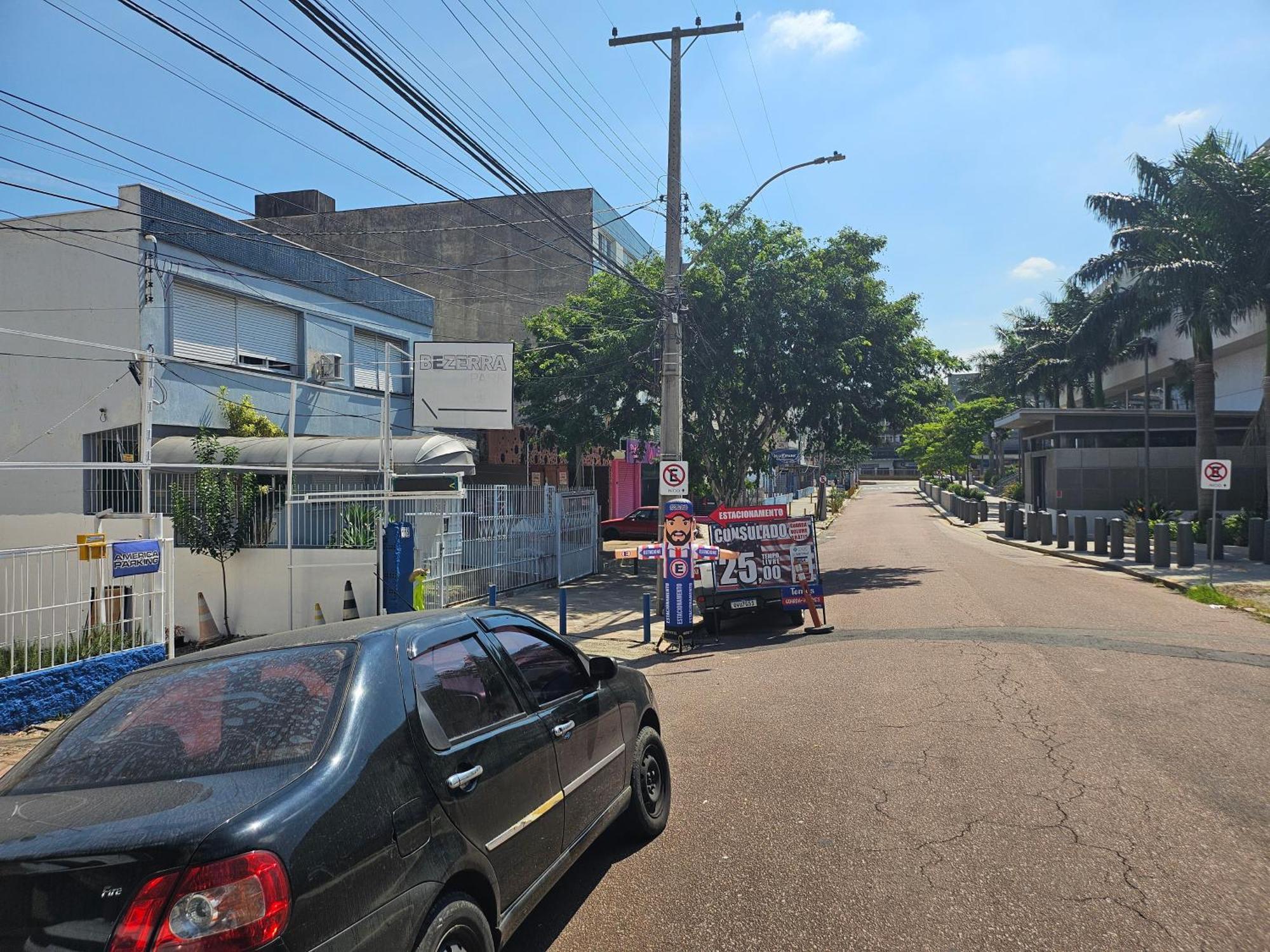 Consulado Americano Apartamento 50 Metros Da Entrada Para Visto Consulado Eua Porto Alegre Com Garagem エクステリア 写真
